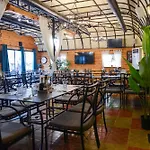 Hotel House Family & Restaurant