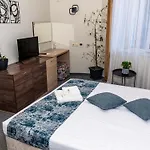 Hotel House Family & Restaurant Ruse
