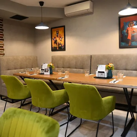 Hotel House Family & Restaurant 3*