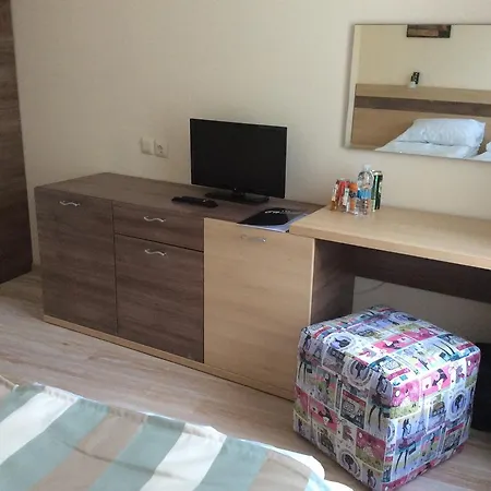 House Family & Restaurant 3*