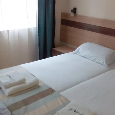 House Family & Restaurant 3*